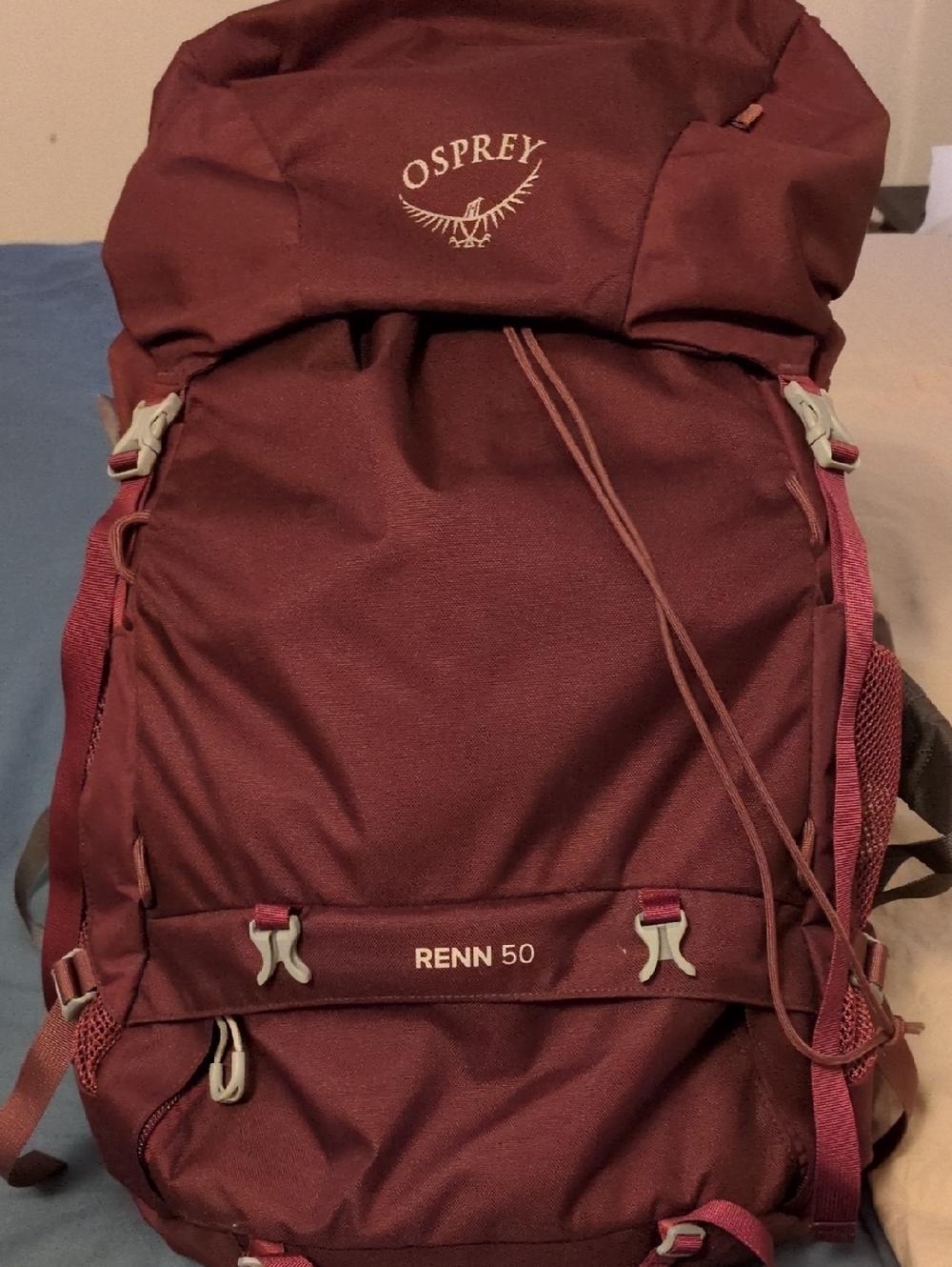 OSPREY Renn 50 Women's Maroon Backpack